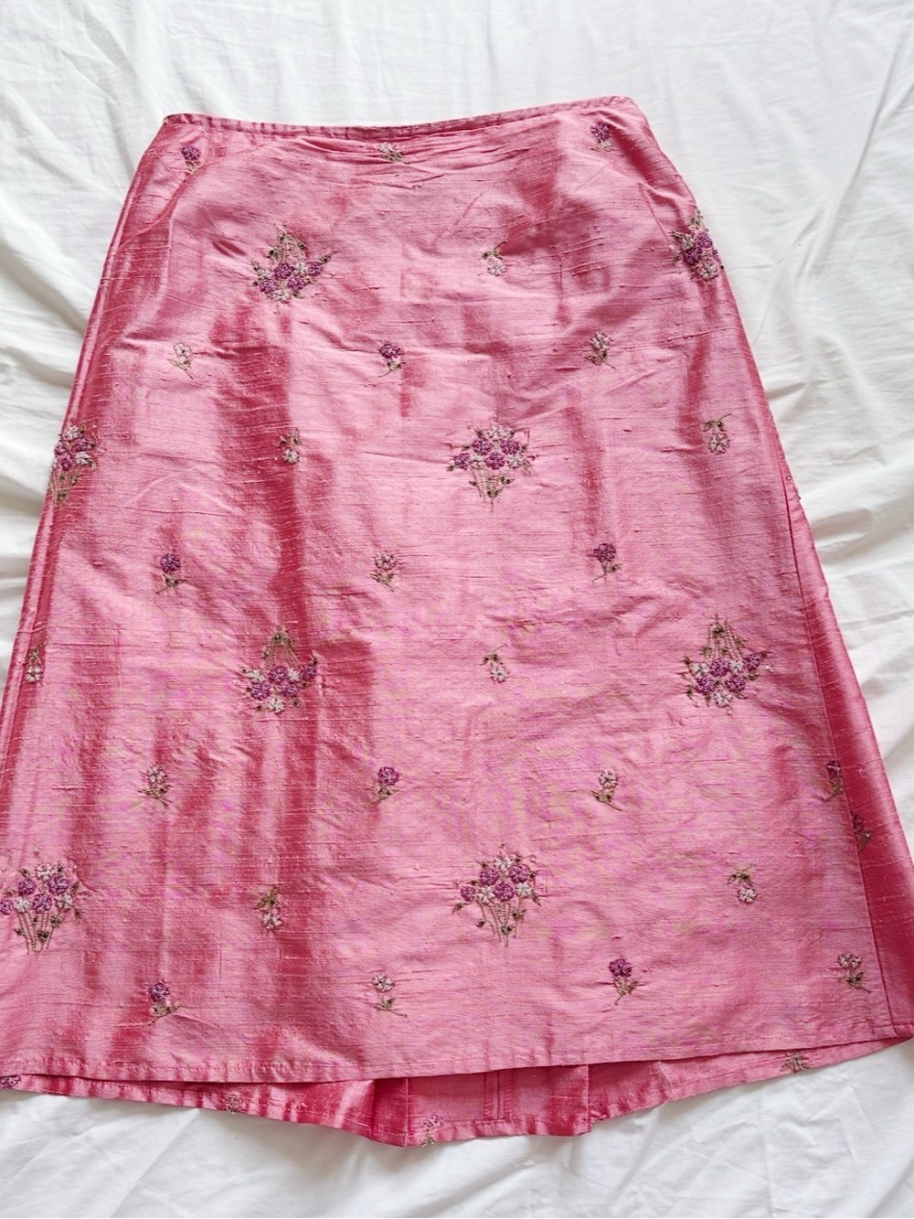 Tara Jarmon Pink silk with hand embroideries Floral Lace-Up Silk Midi Skirt
